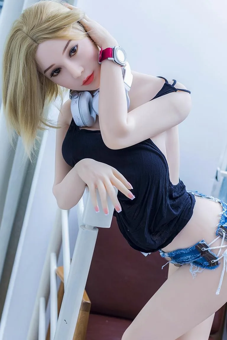 Valentina Premium TPE sex doll view 3