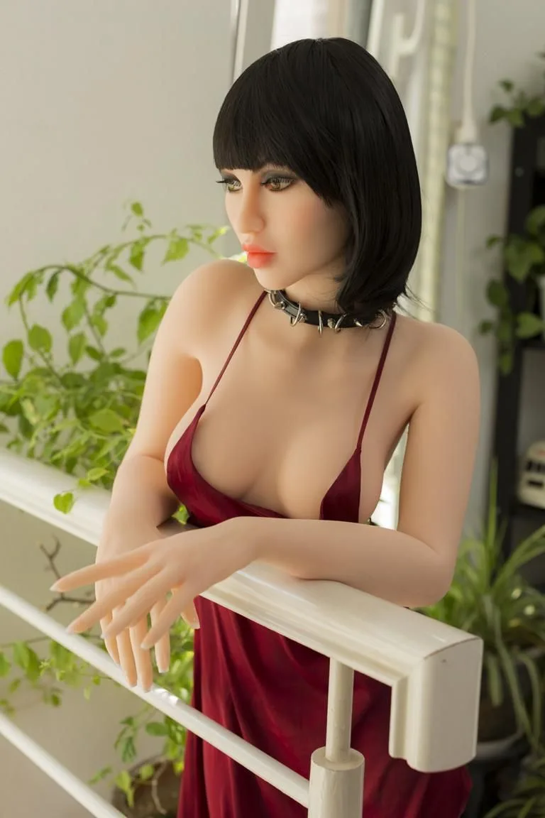 Matilda Premium TPE sex doll view 8