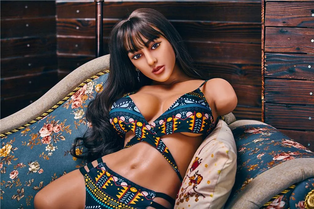Sexy Latina Sextorso Celina view 4