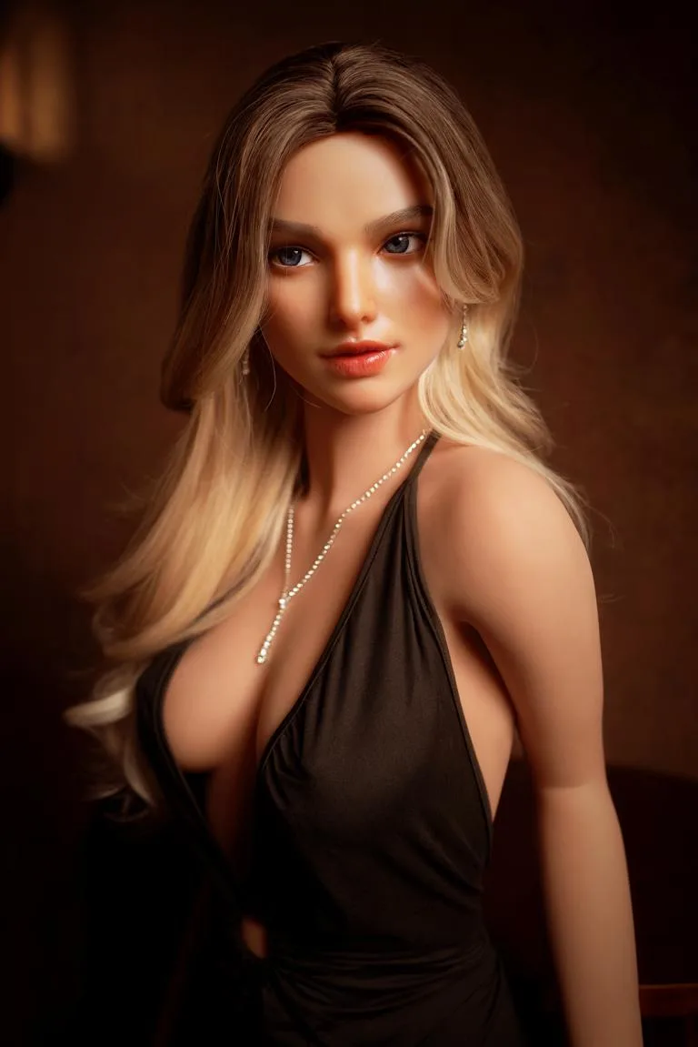 Sex doll Holly \u2013 All-time bestseller model