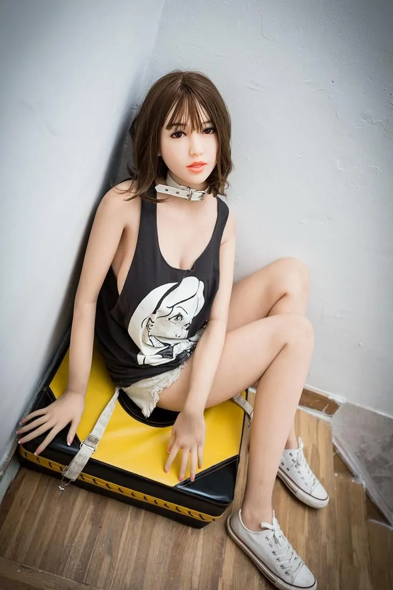 Alicia Premium TPE sex doll view 3