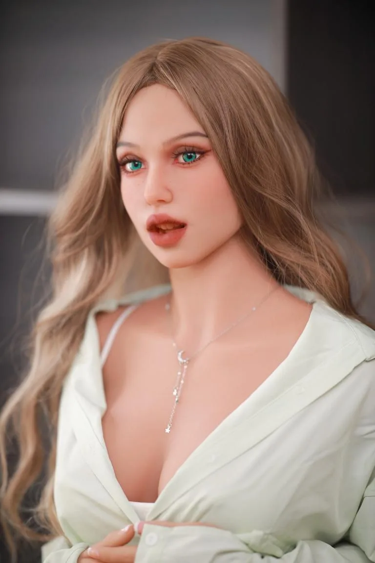 Sex doll Lara | Blonde sex doll with movable jaw view 3