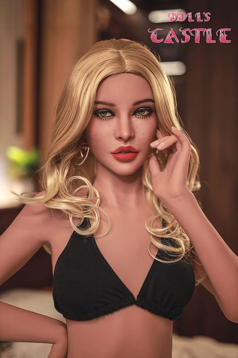 Real Doll Tanja | The blonde sexdoll seduction