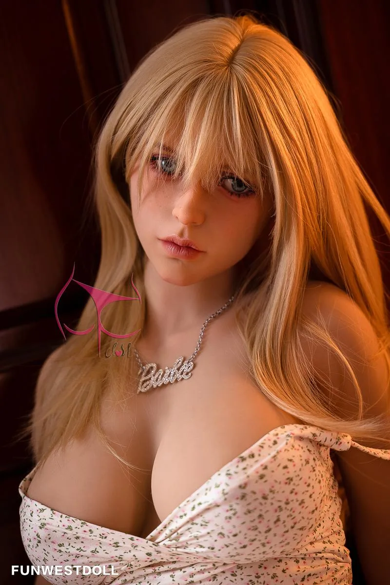 Sex doll Bianca | Blonde sexdoll with big boobs view 3